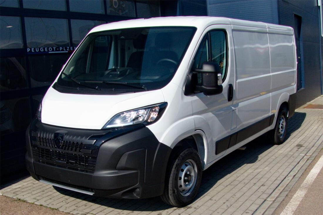 Peugeot Boxer FURGON L2H1 2.2 BHDI 120 *