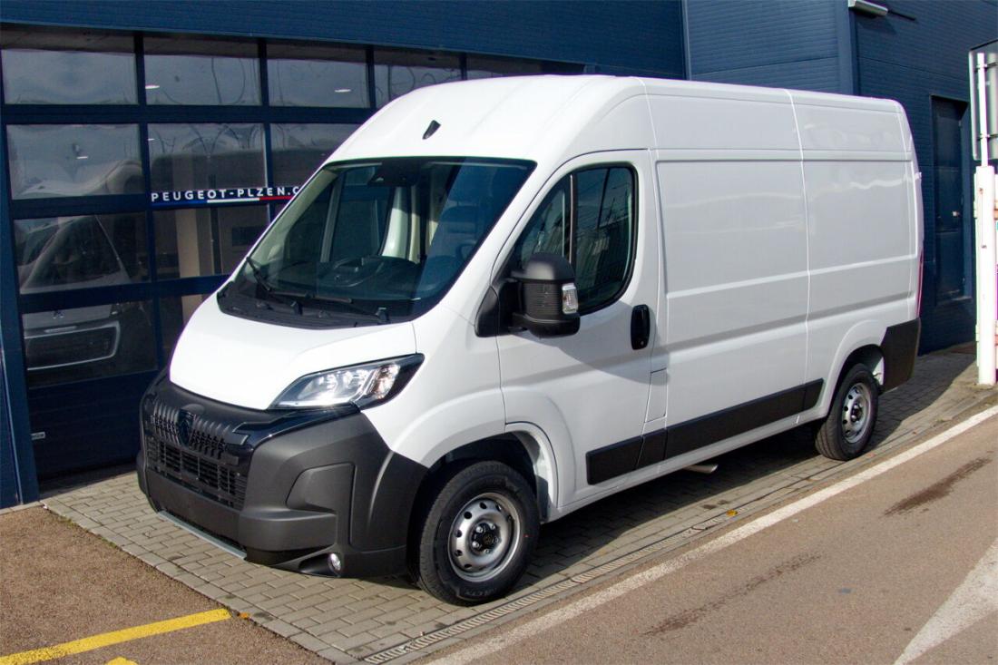 Peugeot Boxer FURGON L2H2 2.2 BHDI 120 dveře 270°